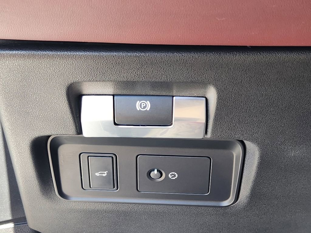 Used 2020 Land Rover Range Rover Evoque R-Dynamic HSE AWD/4WD image 12