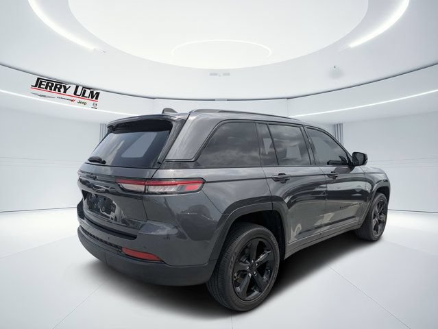 Certified 2022 Jeep Grand Cherokee Altitude RWD image 3