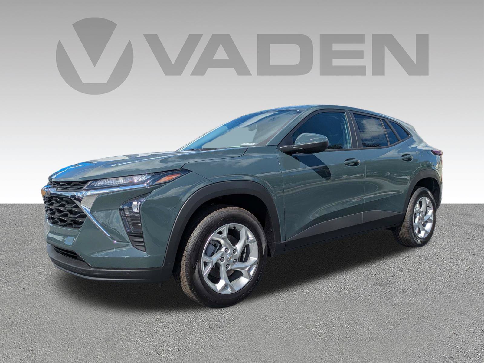 New 2026 Chevrolet Trax LS w/ LS Convenience Package FWD image 2
