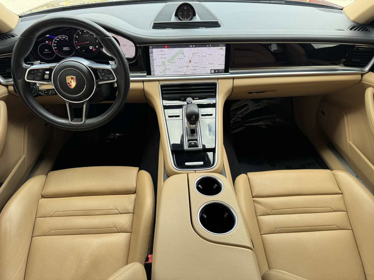 Used 2020 Porsche Panamera image 20