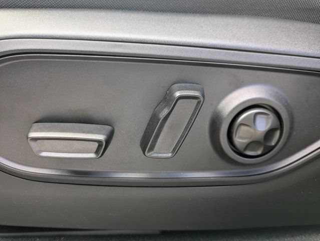 New 2026 Jeep Grand Cherokee L Laredo RWD image 21