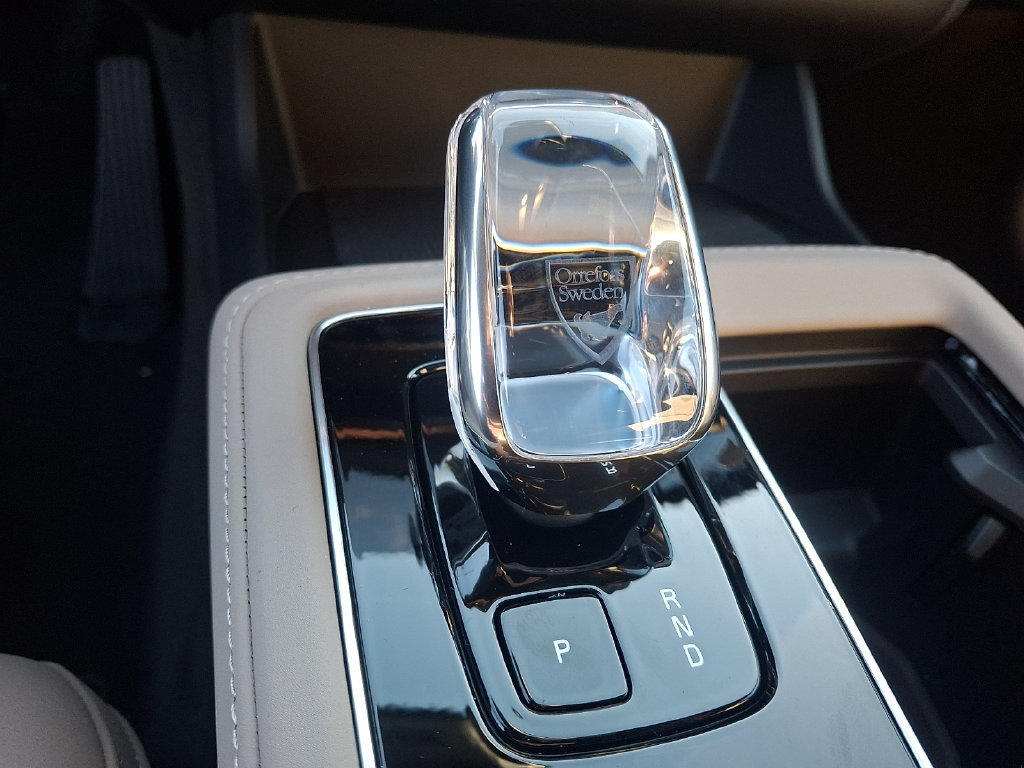 New 2027 Volvo XC90 B6 Plus AWD/4WD image 12