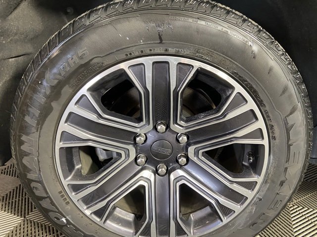 Used 2024 Jeep Wagoneer Series II w/ Flexible Seating Group image 28