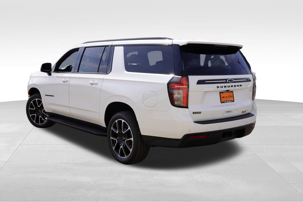 Certified 2024 Chevrolet Suburban RST w/ Luxury Package AWD/4WD image 7