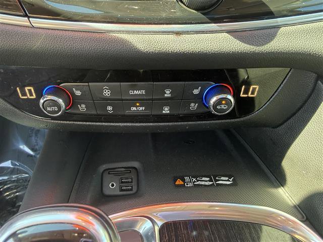 Used 2021 Buick Enclave Avenir w/ Avenir Technology Package image 24
