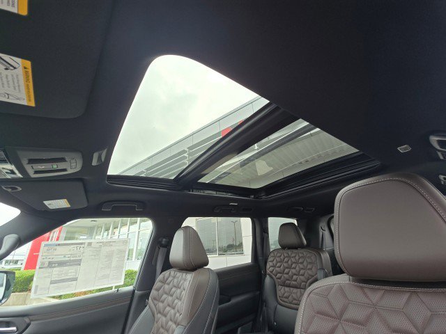 New 2026 Nissan Armada Platinum image 25