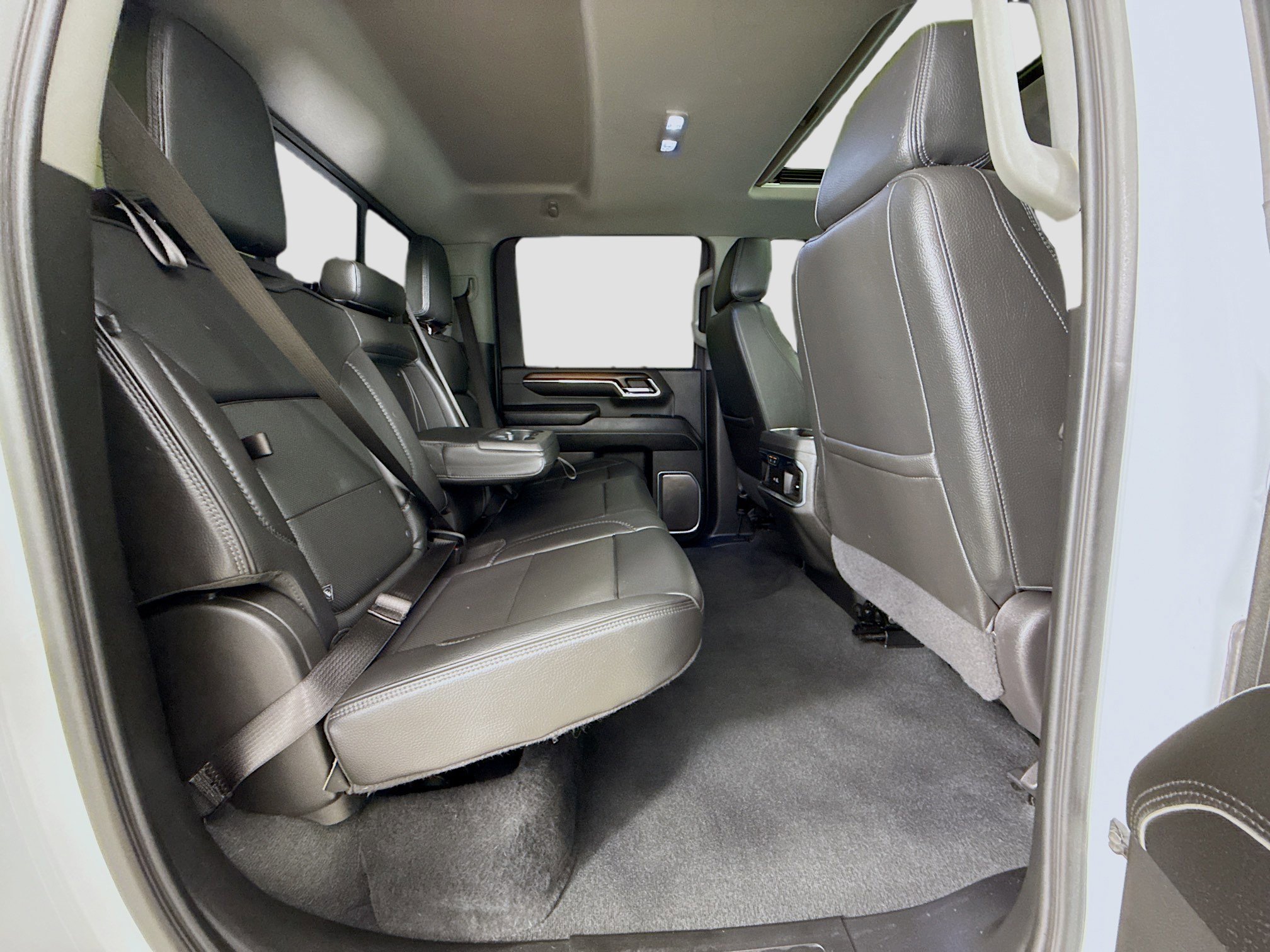 Used 2024 GMC Sierra 3500 Denali w/ Denali Reserve Package image 29