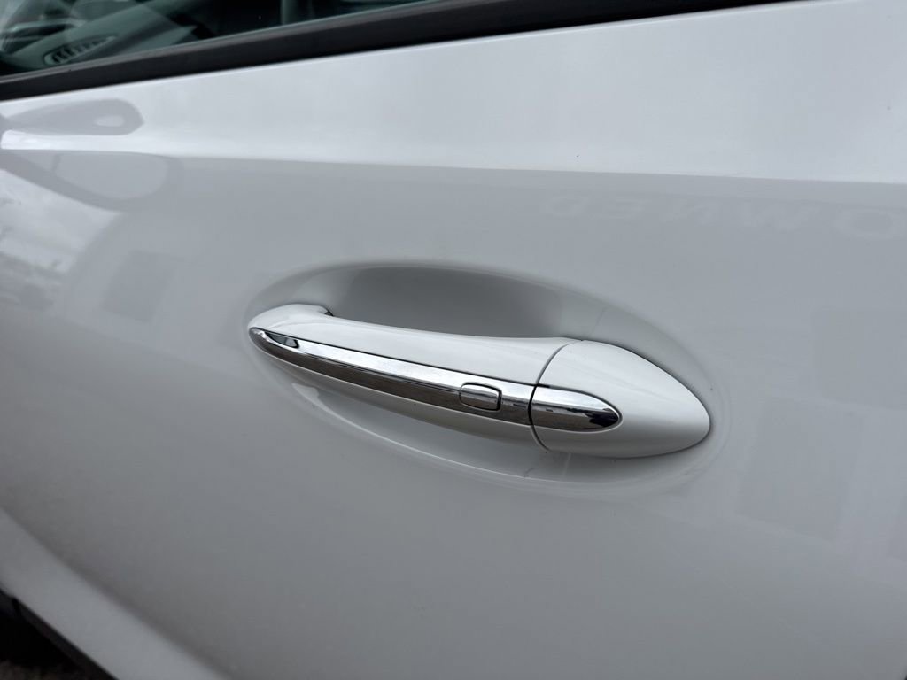 Certified 2020 Buick Encore GX Essence FWD image 10