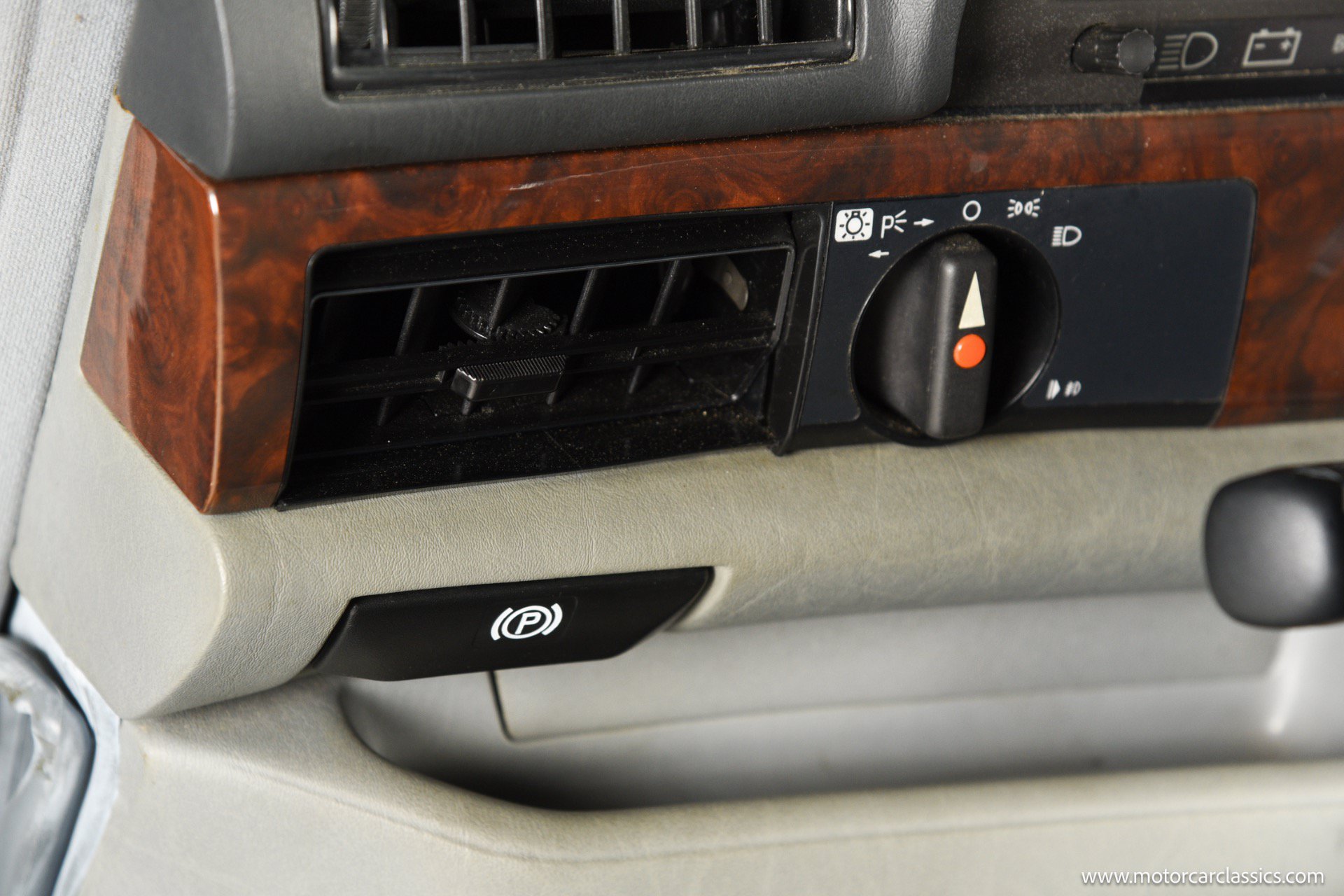 Used 1988 Mercedes-Benz 560 SEC image 37