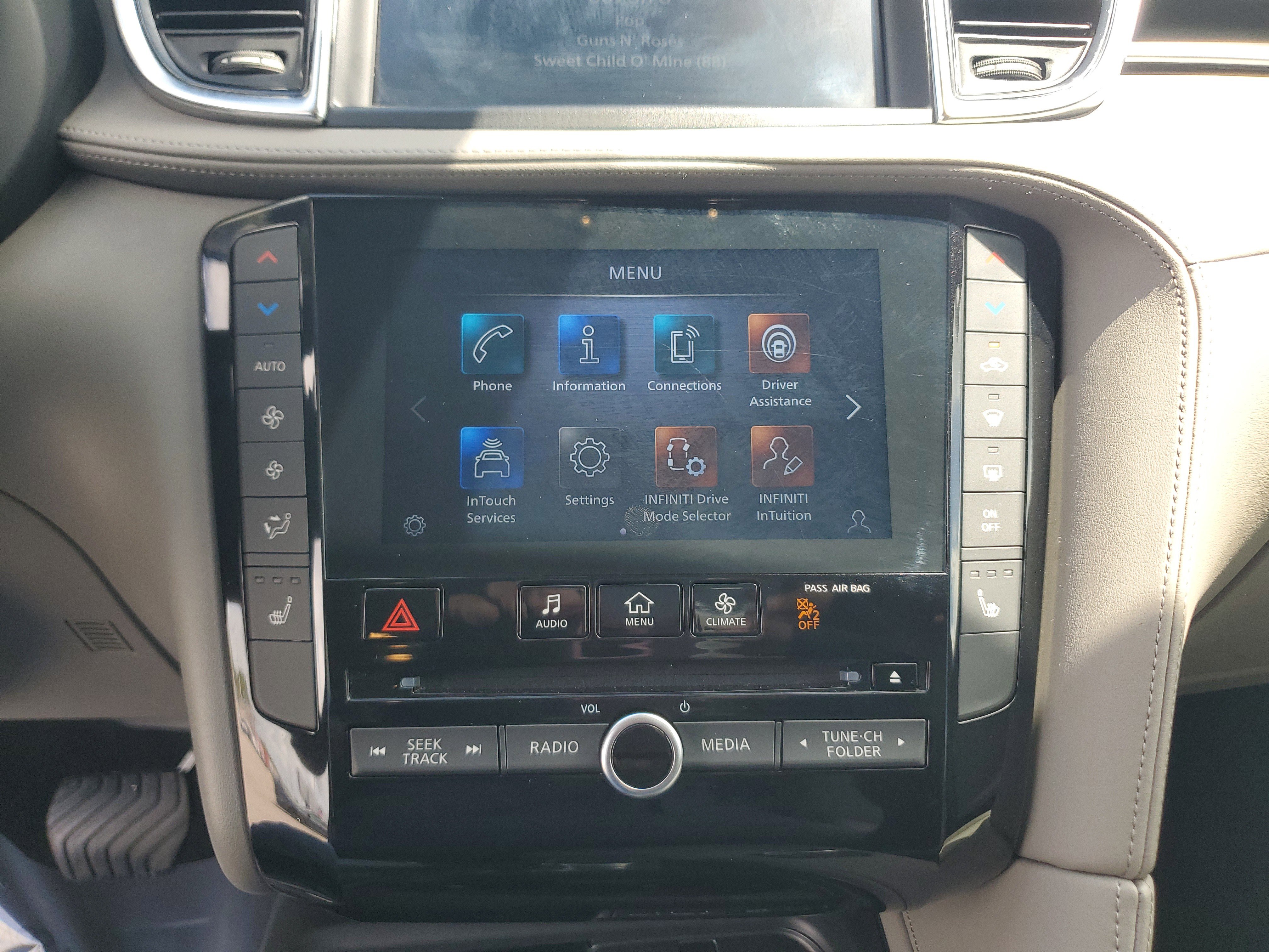 Used 2024 INFINITI QX50 Luxe image 24