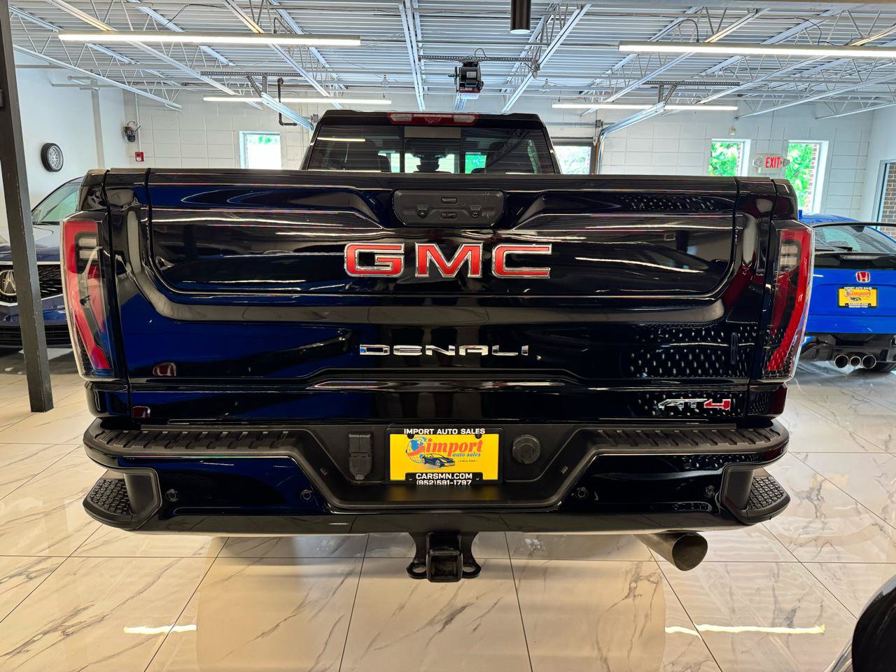Used 2026 GMC Sierra 3500 AT4 w/ AT4 Premium Plus Package AWD/4WD image 6