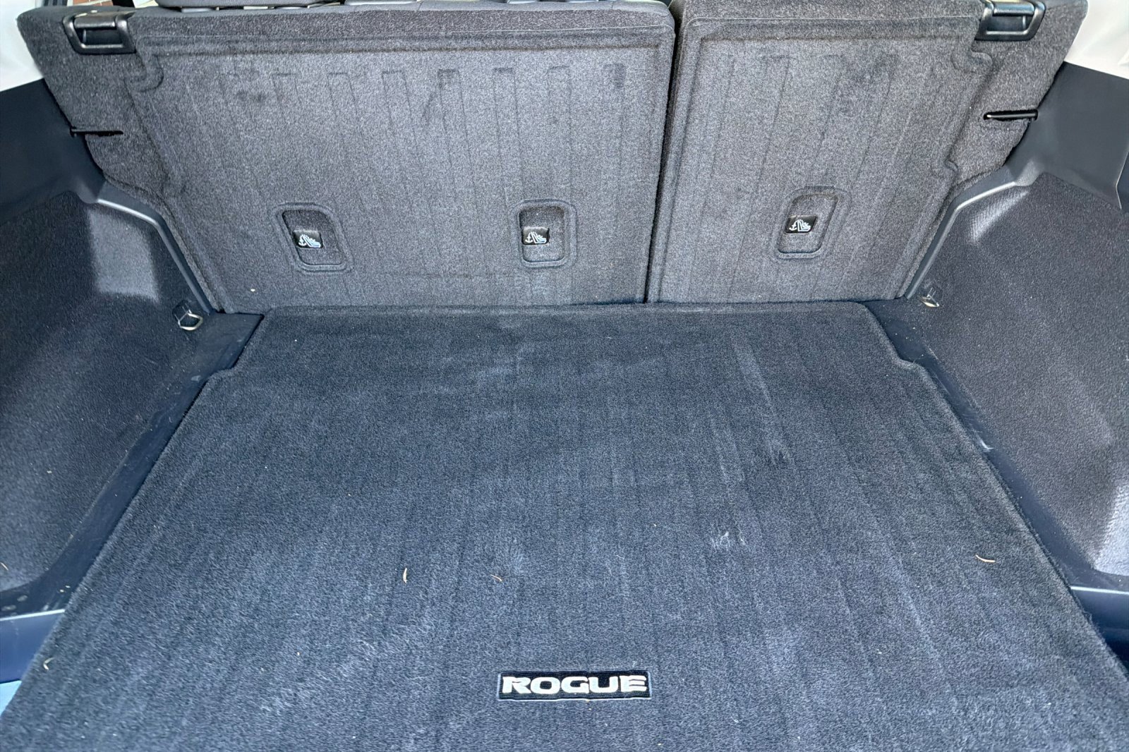 Used 2024 Nissan Rogue S image 15