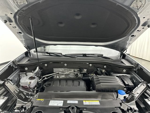 Certified 2026 Volkswagen Atlas Cross Sport SEL R-Line AWD/4WD image 27