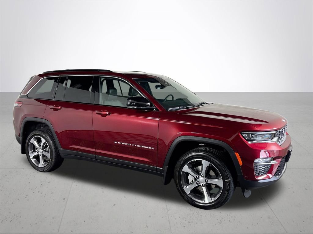 New 2025 Jeep Grand Cherokee Limited image 5