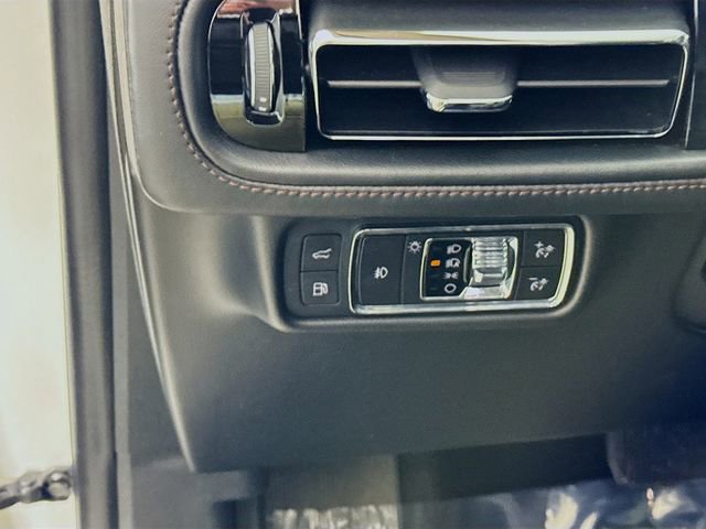 Used 2022 Lincoln Aviator Grand Touring w/ Equipment Group 301A image 10