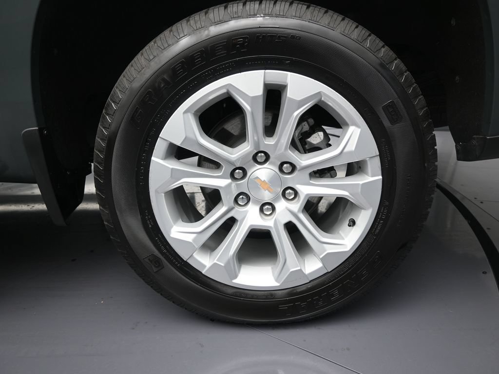 Used 2025 Chevrolet Silverado 1500 LTZ RWD image 9