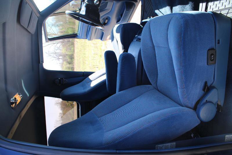 Used 1994 Ford Bronco XLT image 10