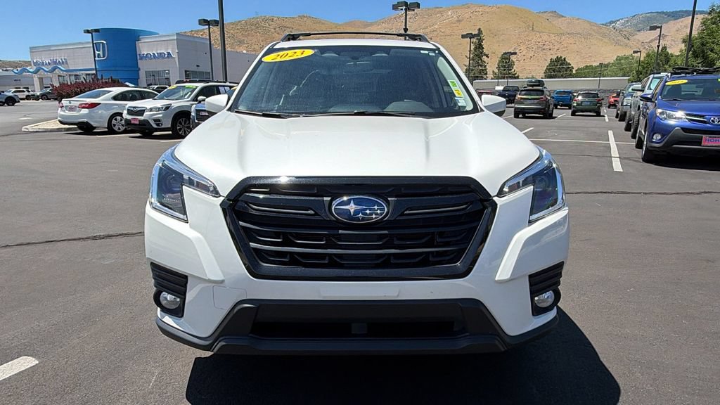 Used 2023 Subaru Forester Premium AWD/4WD image 8