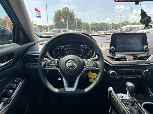 Used 2025 Nissan Altima 2.5 SR FWD image 19