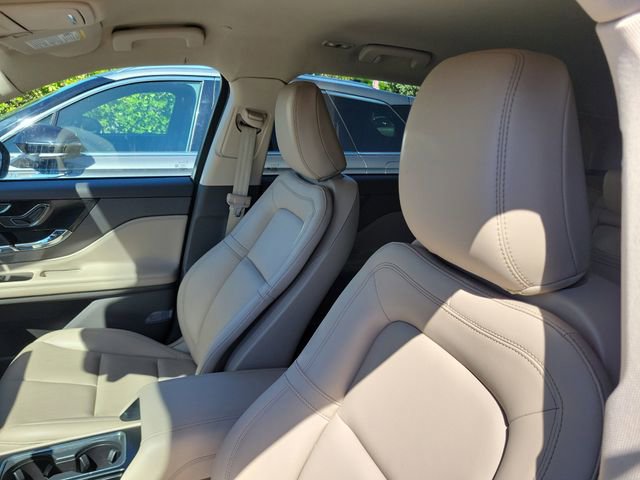 Certified 2024 Lincoln Corsair FWD image 10