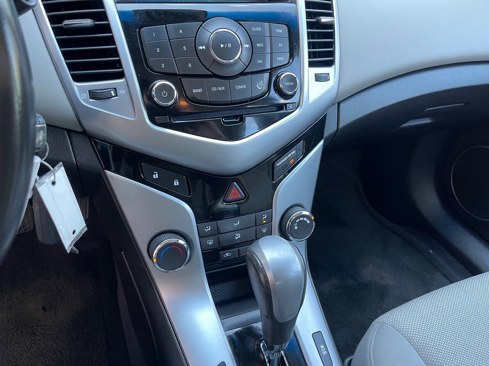 Used 2011 Chevrolet Cruze Eco image 26