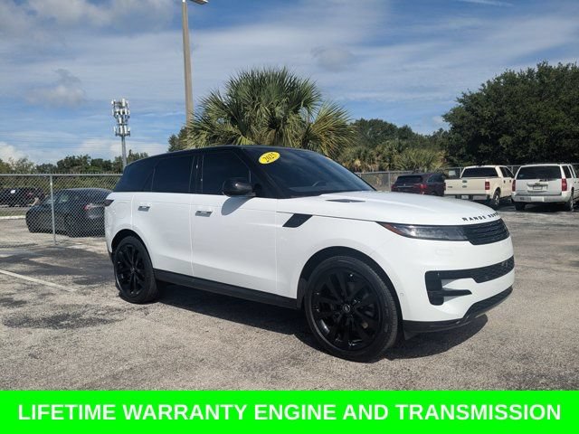 Used 2025 Land Rover Range Rover Sport SE AWD/4WD image 3