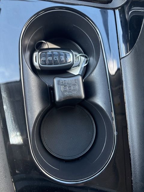 Used 2023 Hyundai Elantra Limited FWD image 20
