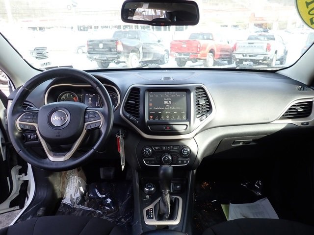 Certified 2017 Jeep Cherokee 75th Anniversary image 16