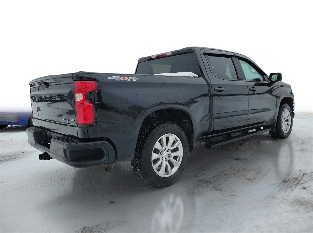 Used 2020 Chevrolet Silverado 1500 Custom w/ Custom 2.7L Value Package image 4