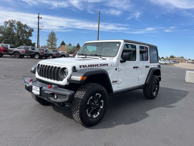 Used 2025 Jeep Wrangler Unlimited Rubicon AWD/4WD image 4