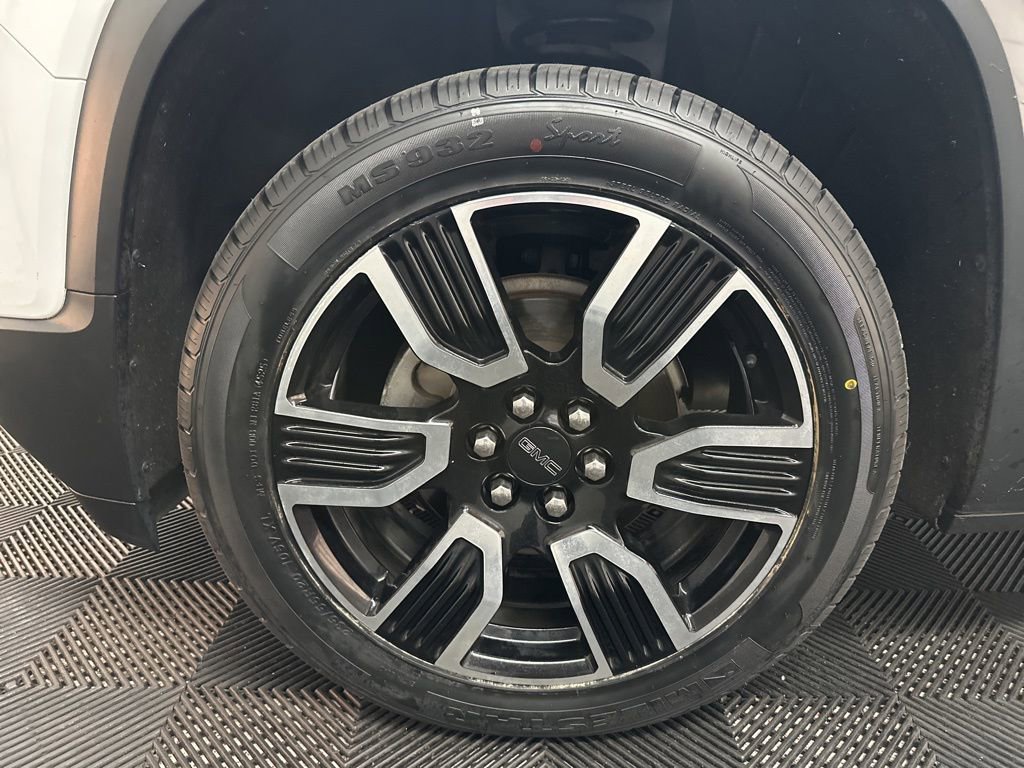 Used 2019 GMC Acadia SLT w/ Black Edition image 39