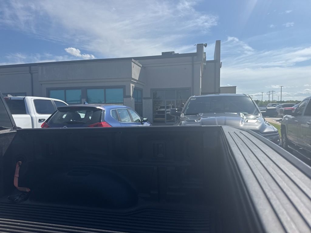 Used 2019 Ford F150 XLT w/ Equipment Group 302A Luxury AWD/4WD image 6