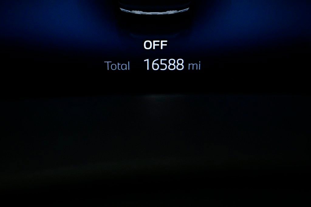 Used 2025 BMW X5 xDrive50e w/ Premium Package image 11