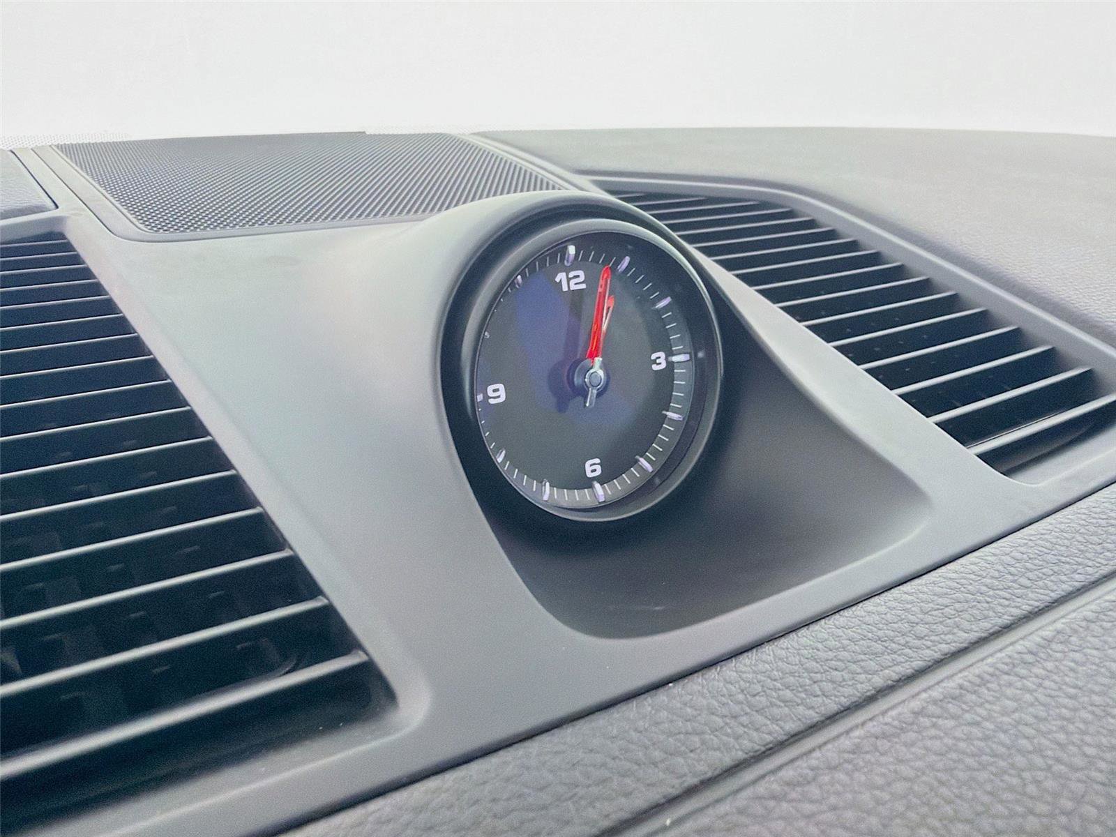 Certified 2023 Porsche Cayenne S image 17