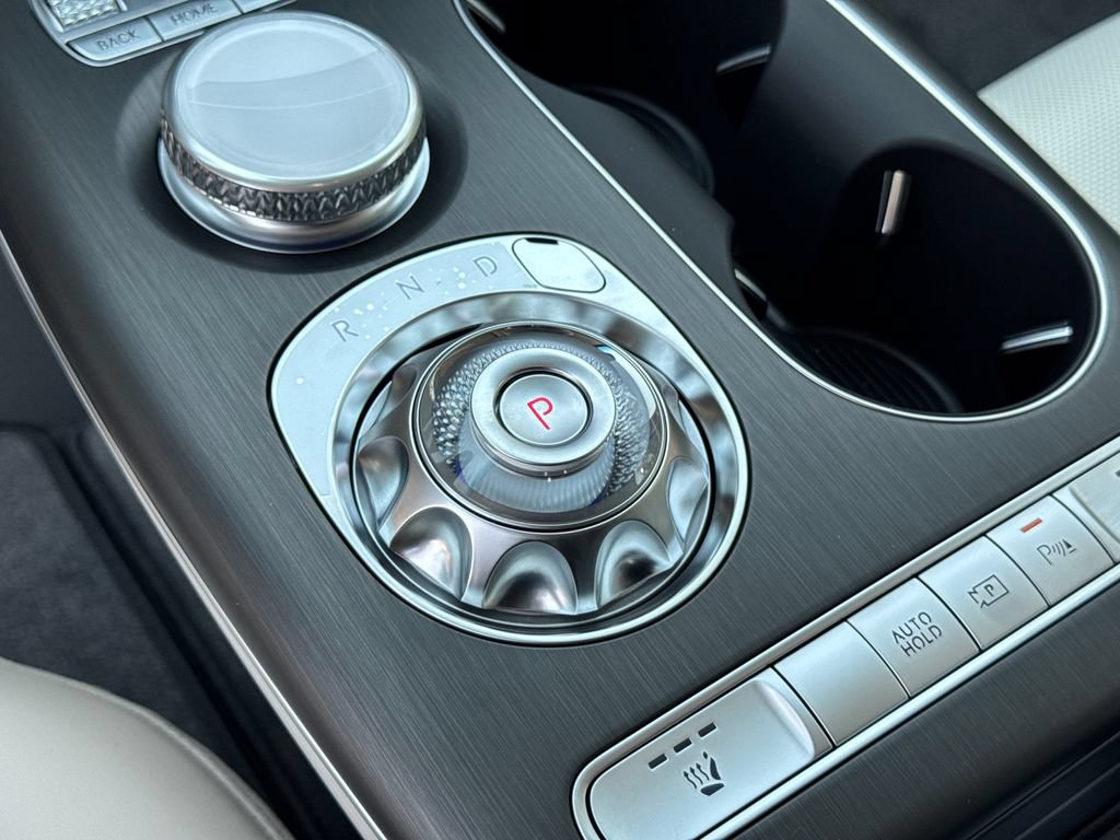 New 2026 Genesis GV60 RWD image 32