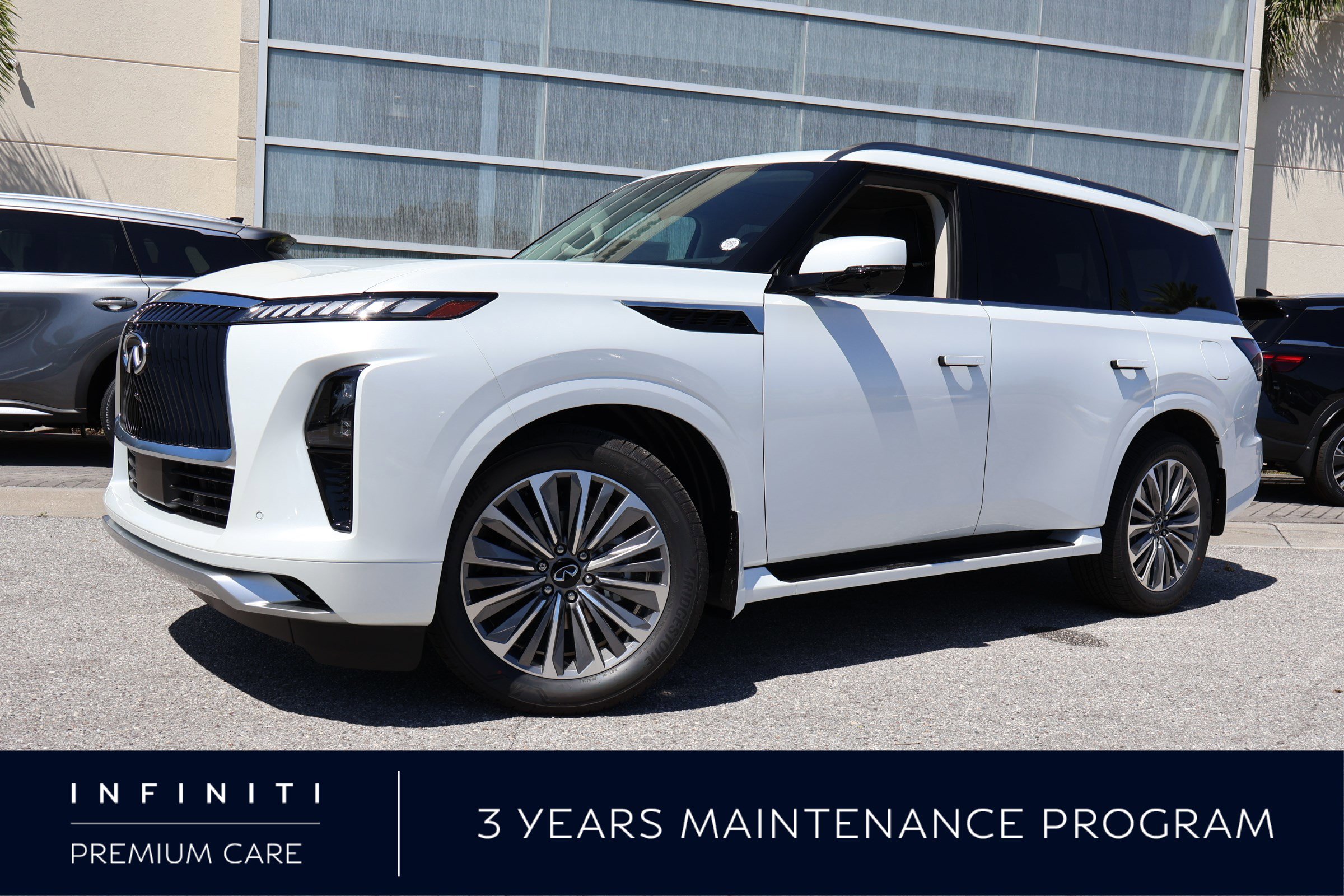 New 2026 INFINITI QX80 Luxe image 1