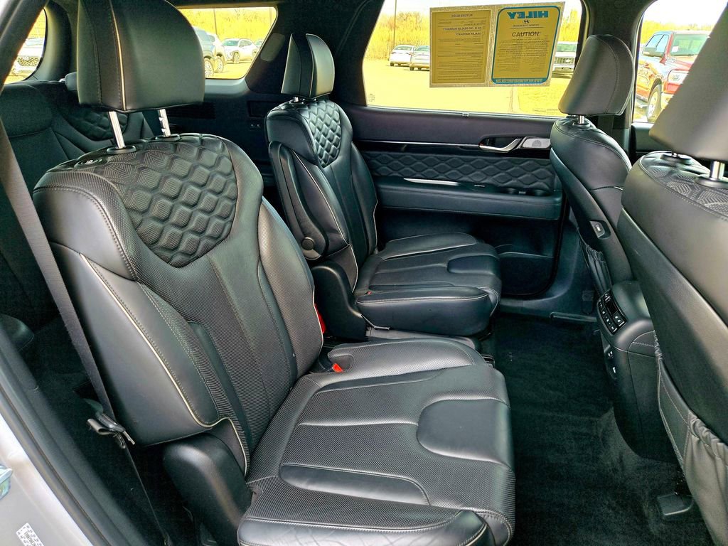 Used 2022 Hyundai Palisade Calligraphy image 30