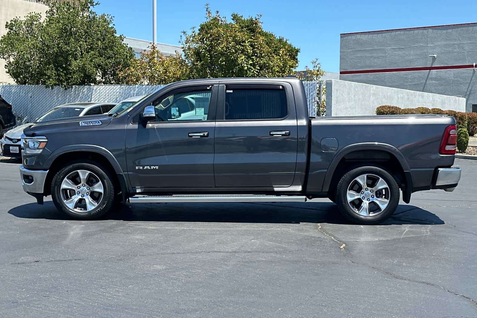 Used 2019 RAM 1500 Laramie RWD image 9