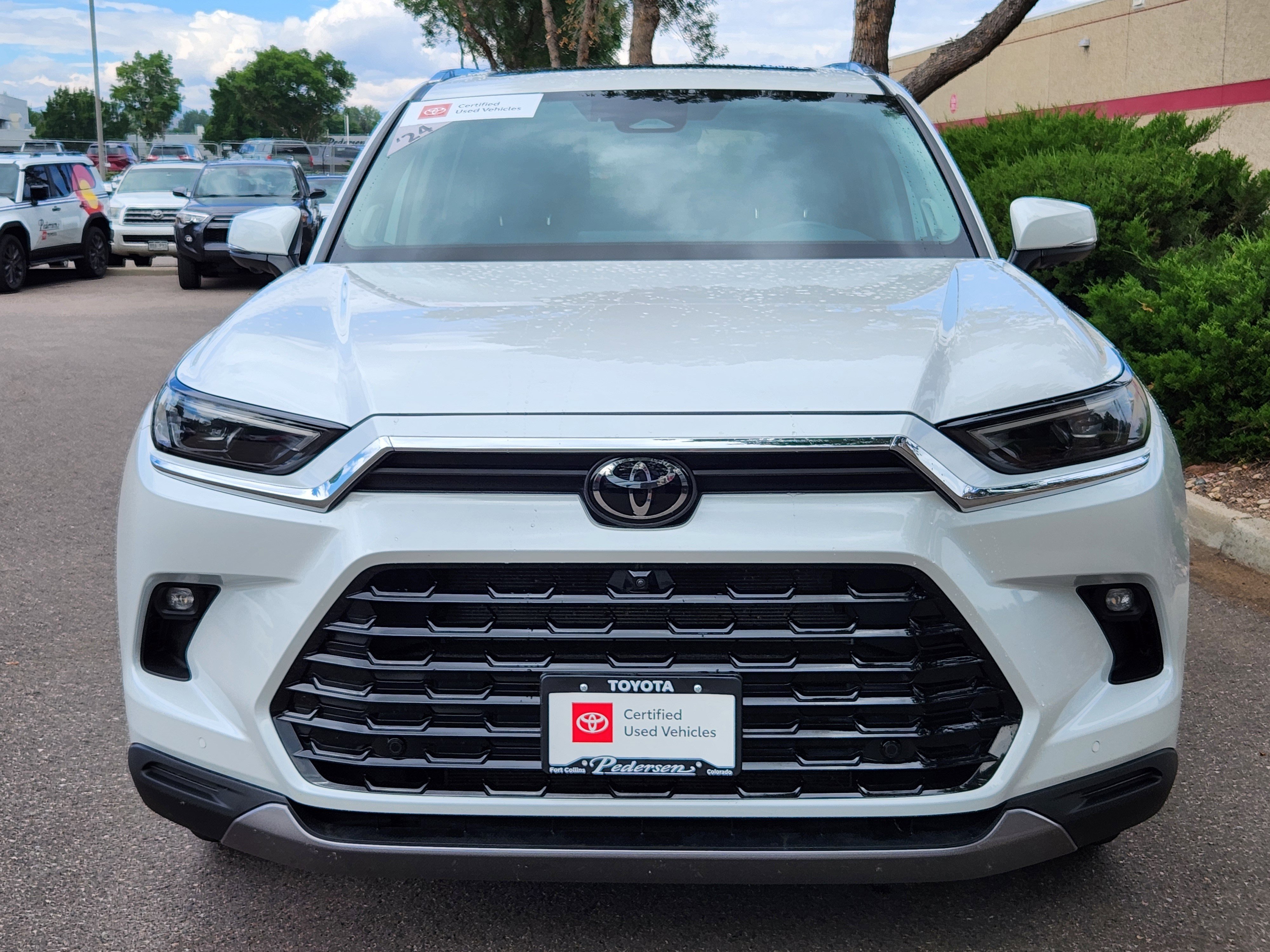 Used 2024 Toyota Grand Highlander Limited image 5