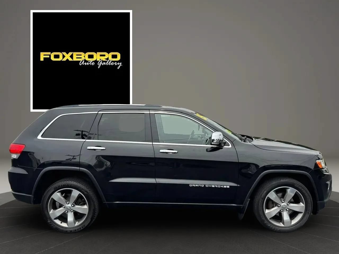Used 2015 Jeep Grand Cherokee Limited w/ Luxury Group II AWD/4WD image 4