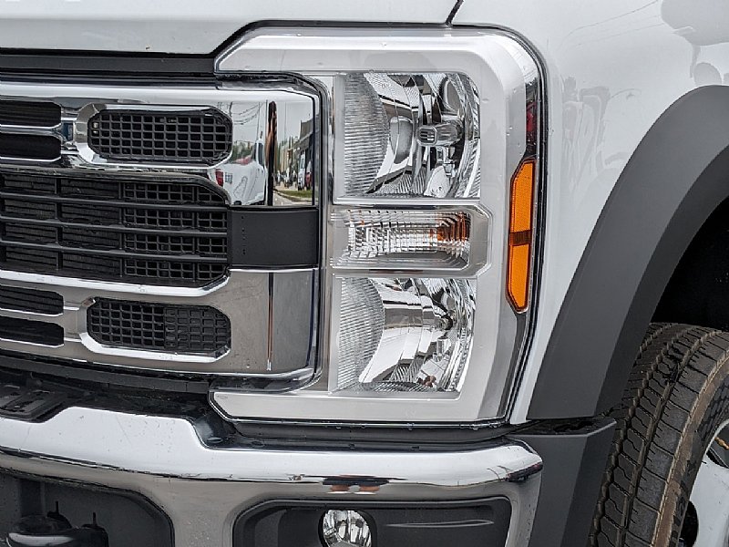 New 2025 Ford F550 4x4 Regular Cab Super Duty image 10