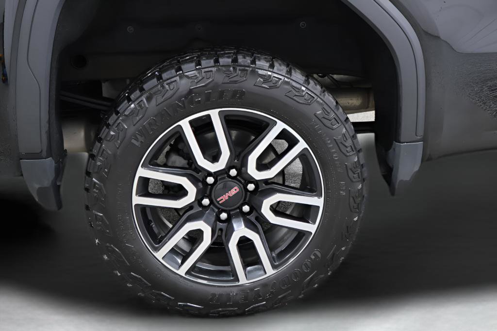 Used 2022 GMC Sierra 1500 AT4 w/ AT4 Premium Package image 29