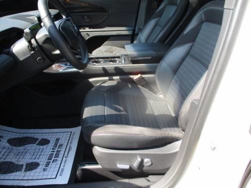 Used 2024 Lincoln Nautilus Reserve w/ Equipment Group 202A image 9