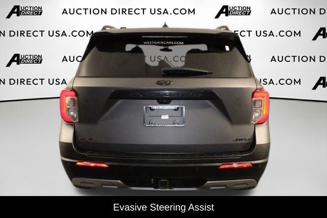 Used 2021 Ford Explorer XLT w/ Equipment Group 202A AWD/4WD image 11