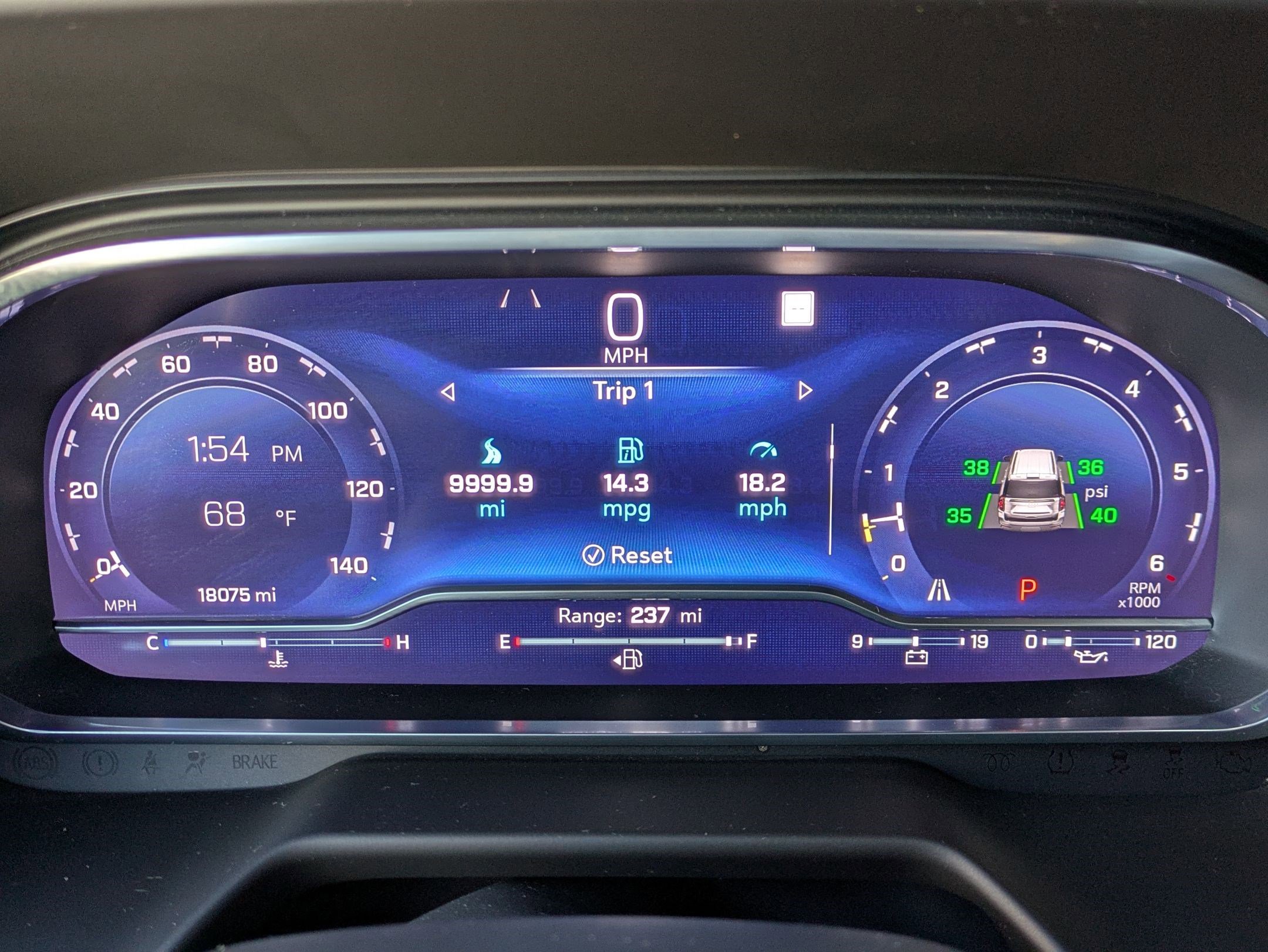 Certified 2022 Chevrolet Tahoe LT w/ Luxury Package image 17