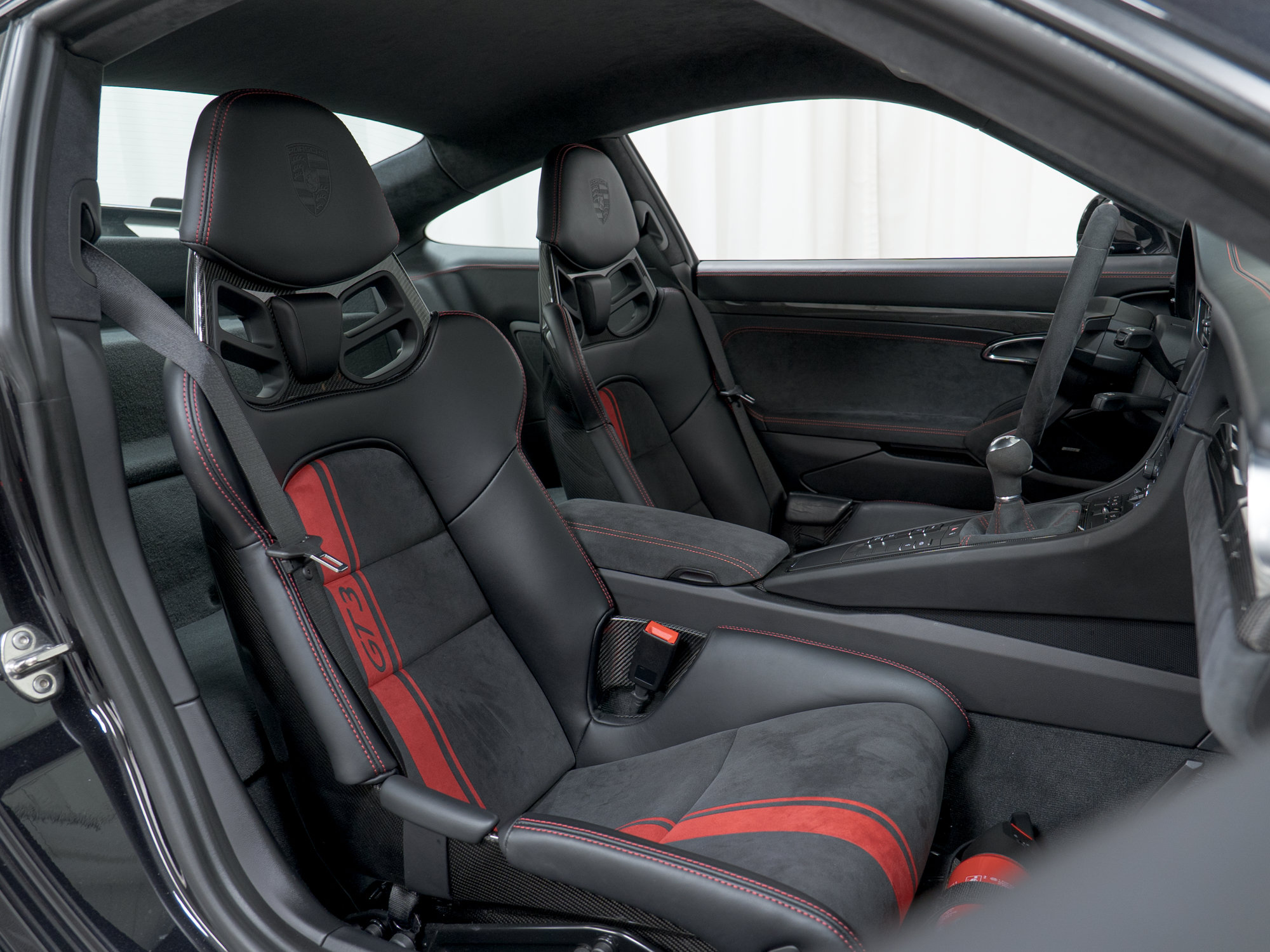 Certified 2018 Porsche 911 GT3 RWD image 37