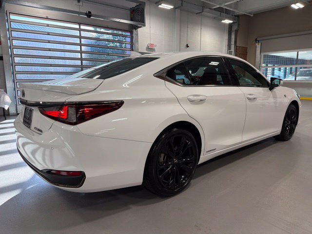 Used 2022 Lexus ES 300h F Sport w/ Accessory Package FWD image 7