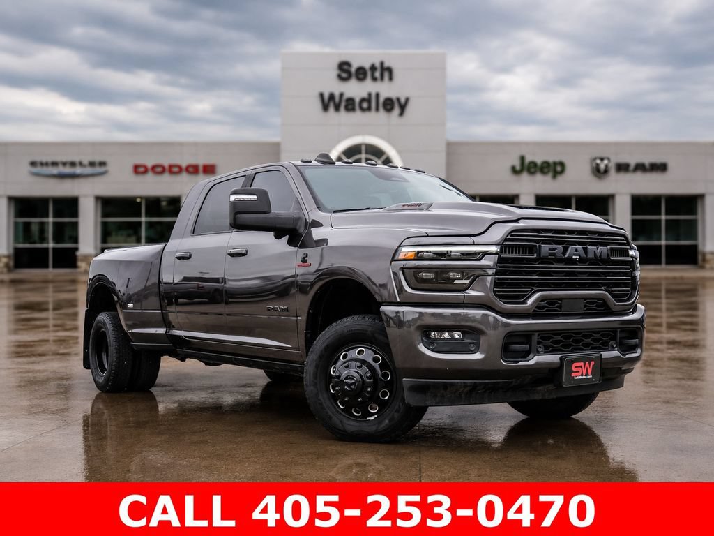 Used 2025 RAM 3500 Laramie AWD/4WD image 1