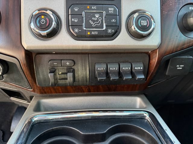 Used 2014 Ford F250 Lariat w/ Lariat Ultimate Package AWD/4WD image 31