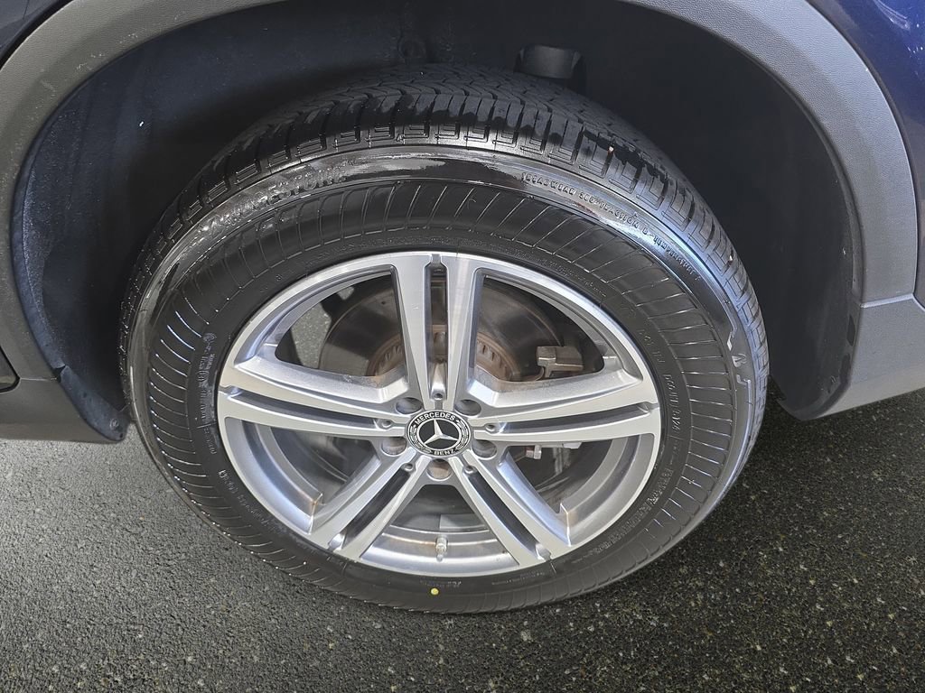 Used 2022 Mercedes-Benz GLC 300 4MATIC image 30